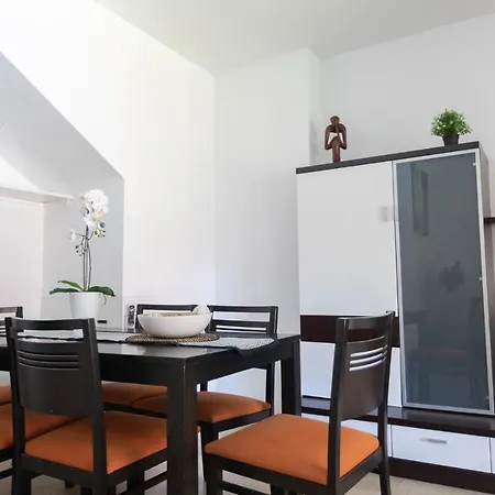 Apartamento Sabinillas, Duplex Con Piscina A 300 Metros De La Playa *